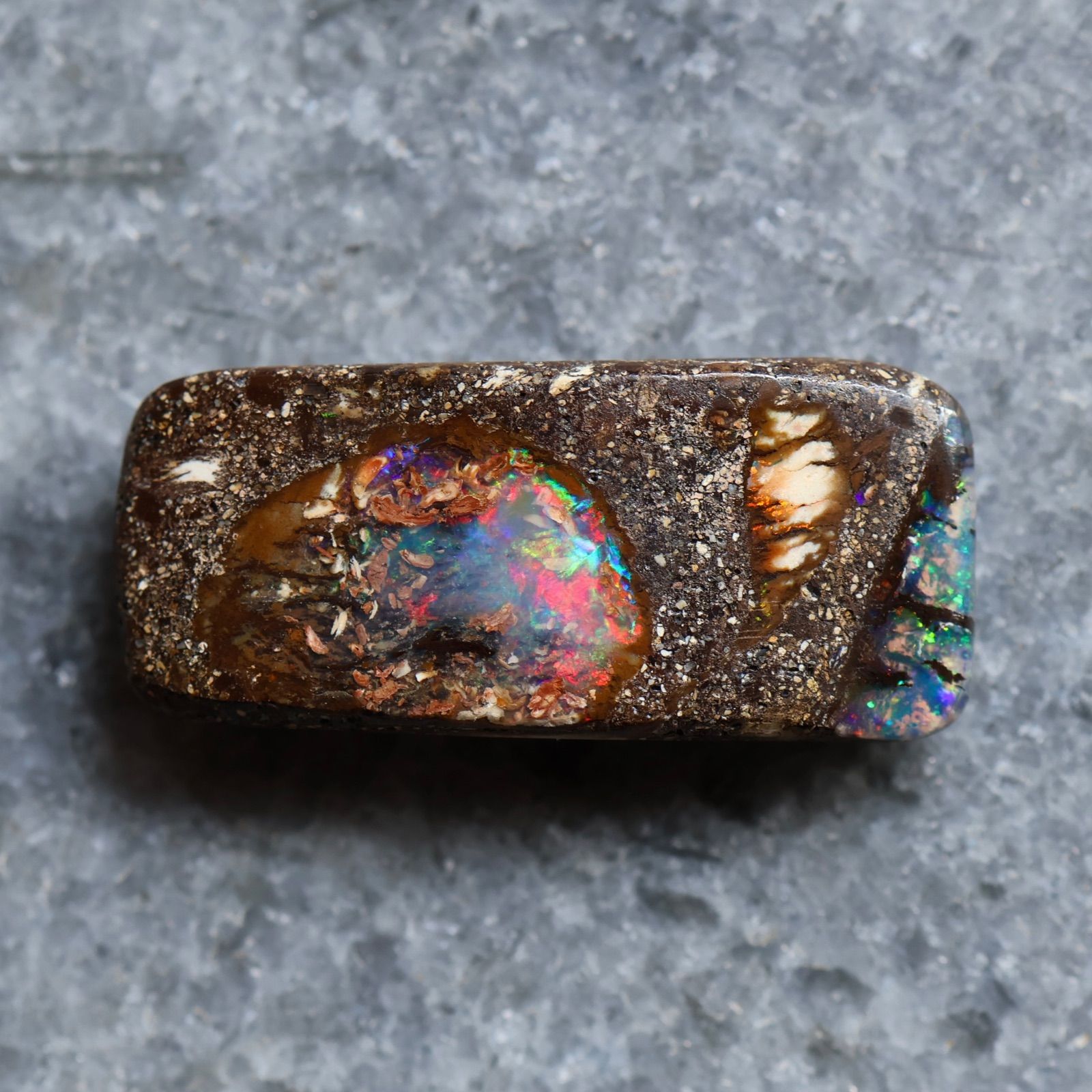 天然ボルダーオパール 0.93ct クイーンズランド産 オーストラリア産
