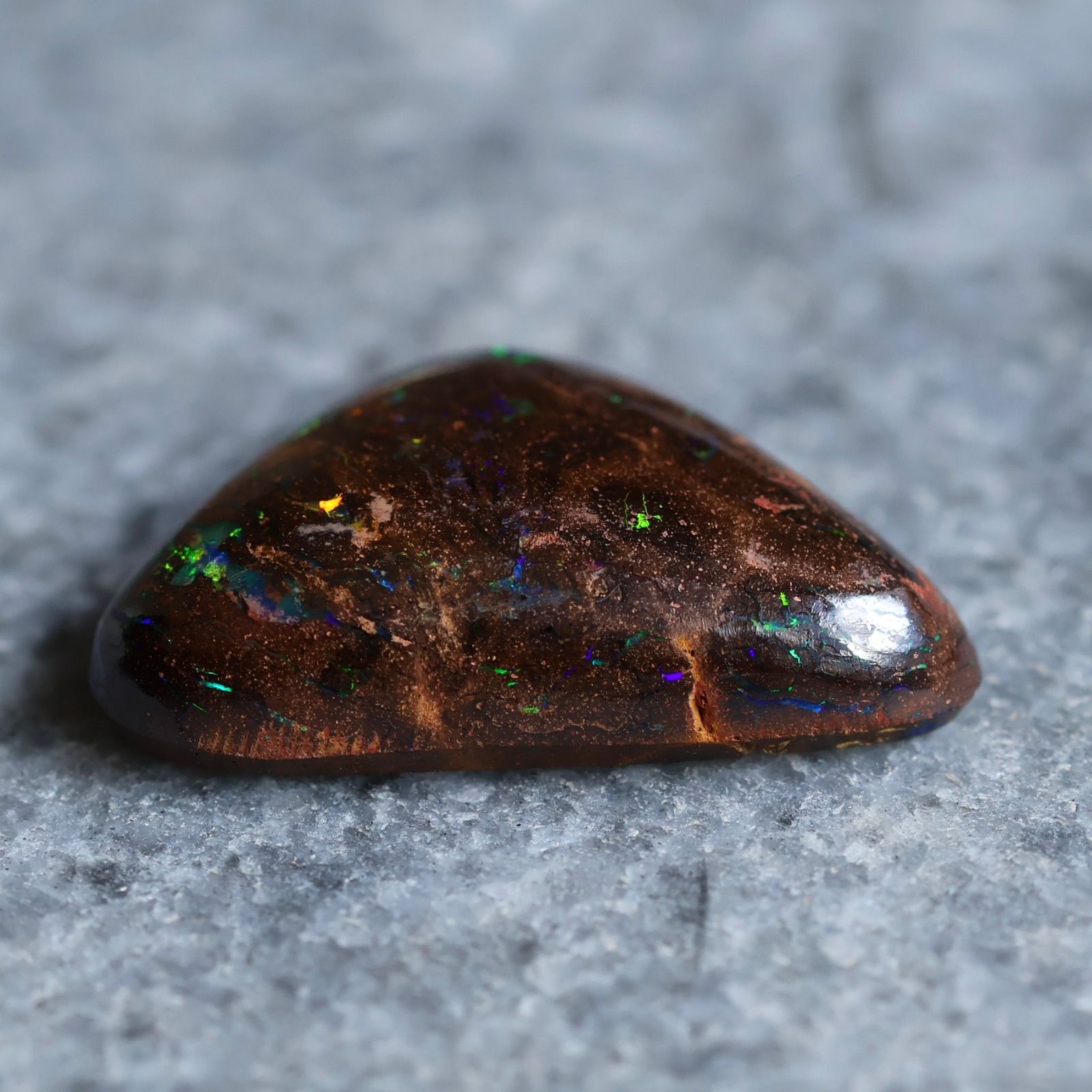 天然ボルダーオパール17.76ct クイーンズランド産 オーストラリア産