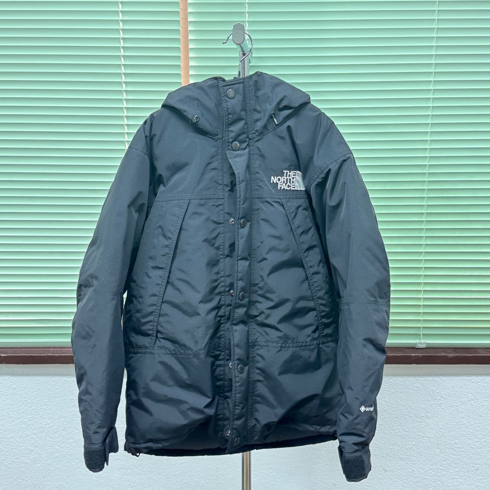 美品 THE NORTH FACE ノースフェイス マウンテンダウンジャケット 