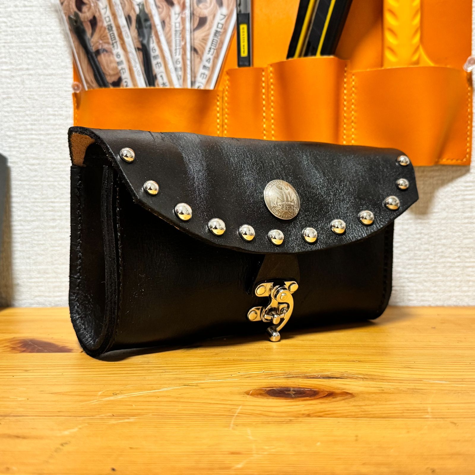 数量限定】牛本革ヴィンテージ加工ツールバッグS スタッズ ブラック