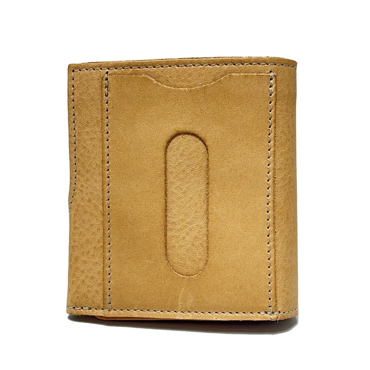 IL BISONTE 二つ折り財布 ベージュ IL BISONTE(イルビゾンテ) 2つ折り財布美品 - ベージュ レザー - メルカリ