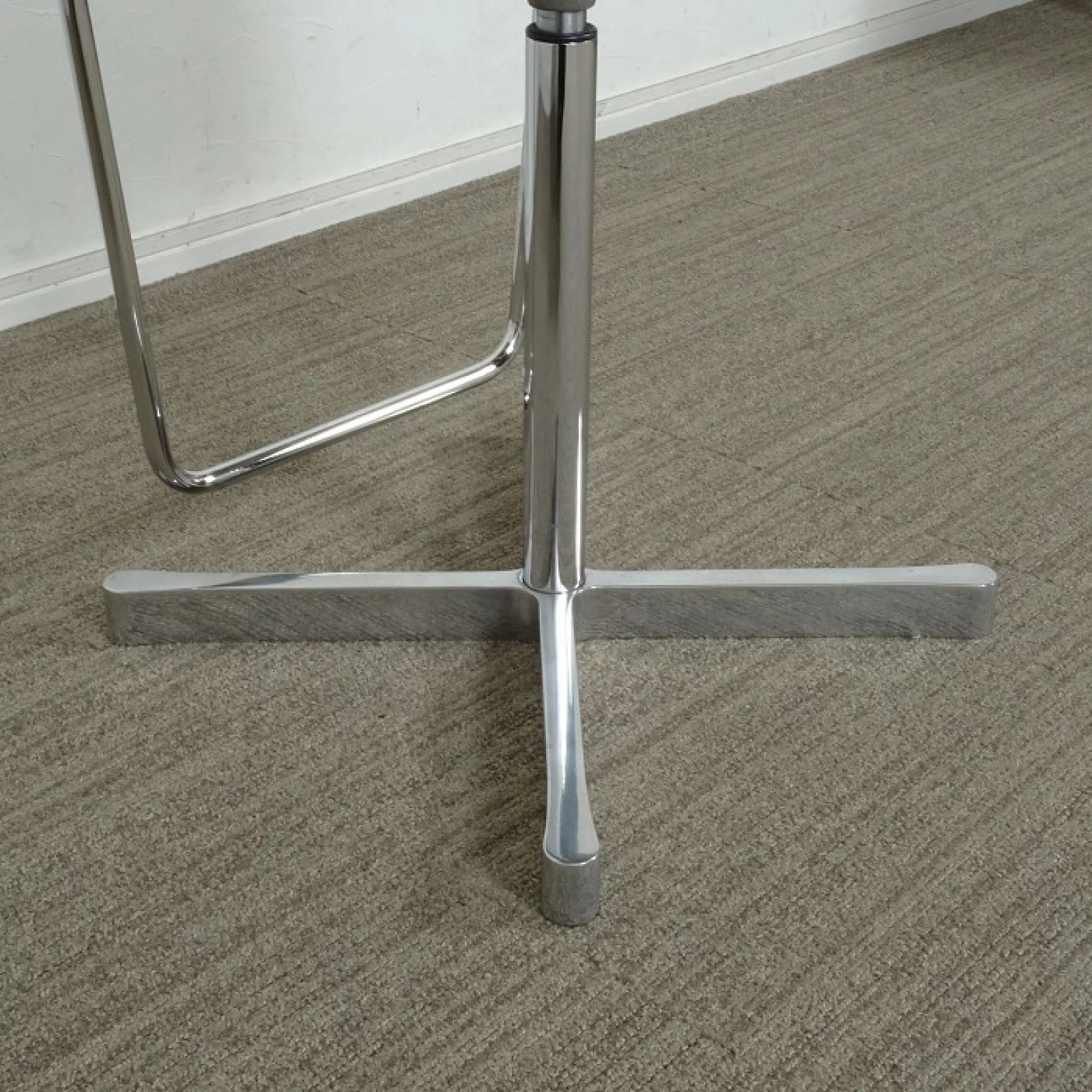 ◾︎SELUNO◾︎ 【展示良品】Cassina ixc. カッシーナイクスシー