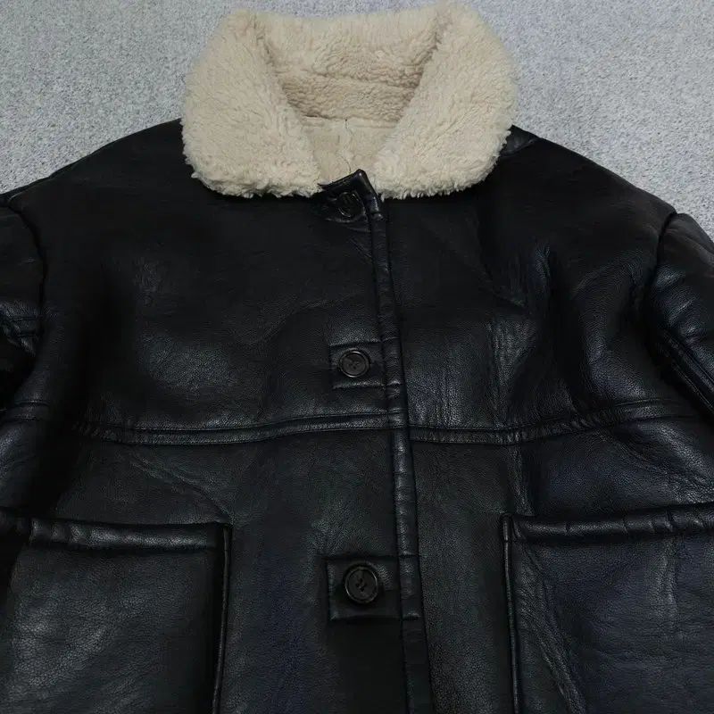 VINTAGE（ムートンコート）のフリマアイテム一覧 ムートンコート Eclat 