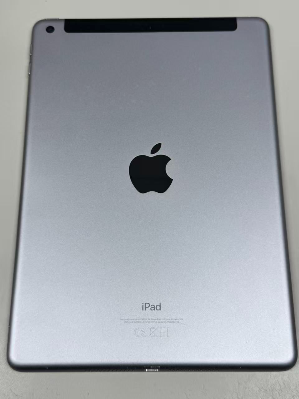 SIMフリー Apple iPad (第6世代) 32GB スペースグレイ 訳アリ品 - メルカリ