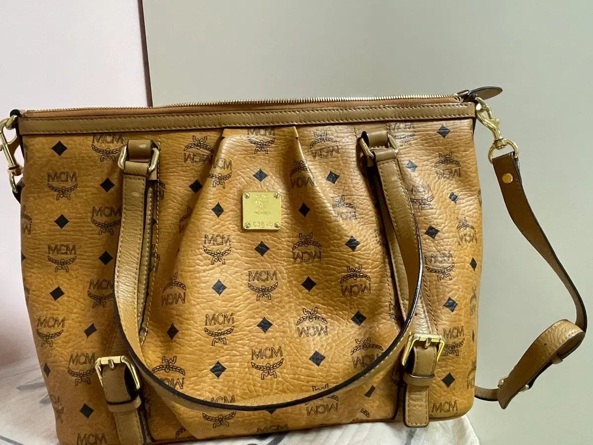 MCM エム シー エム バッグ トートバッグ - メルカリ