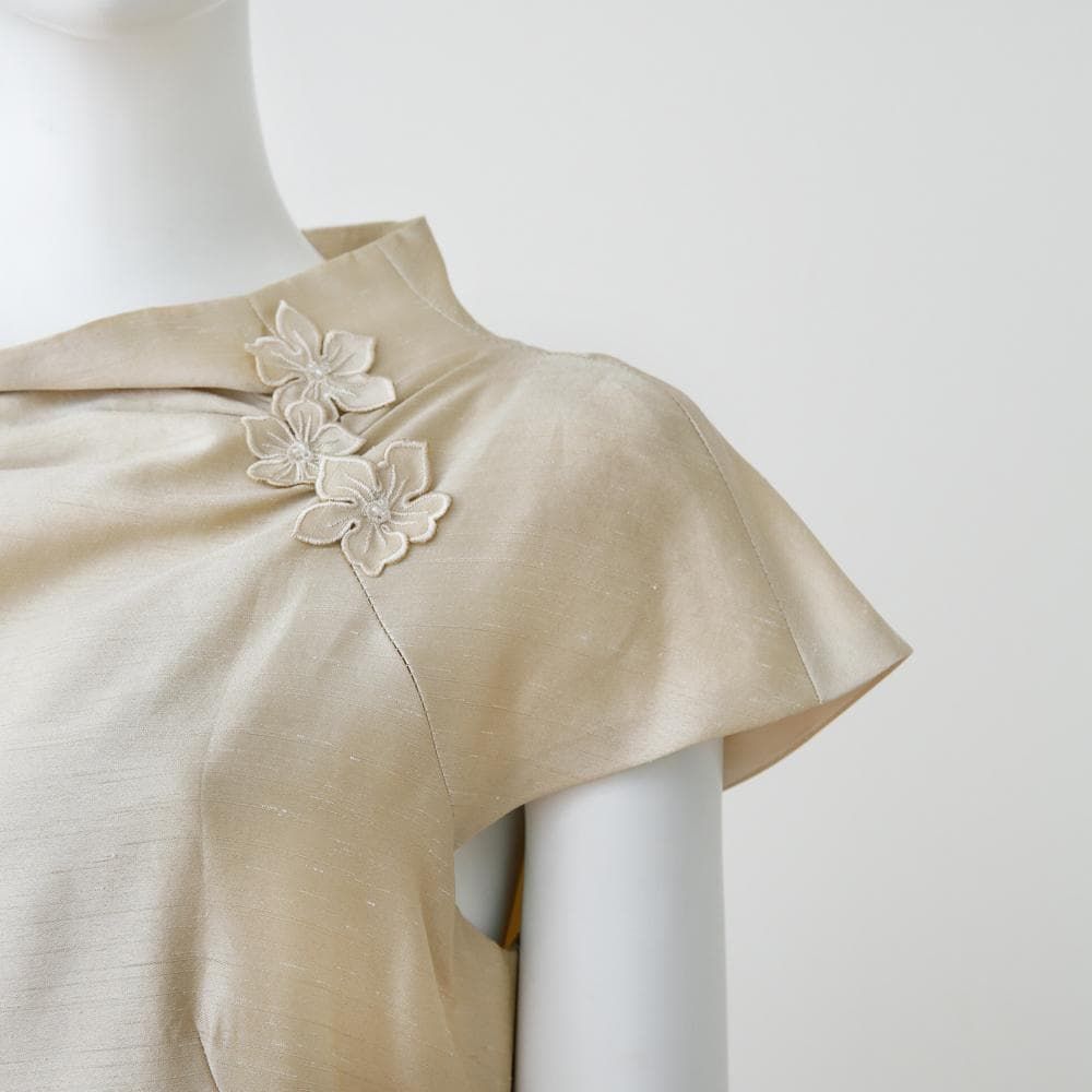 ◎当日発送可能【新品未使用】マリココウガ　東京ソワール　ワンピースドレス♯ ♪ 当日発送可能！東京ソワール マリココウガ ミディドレス 9号相当