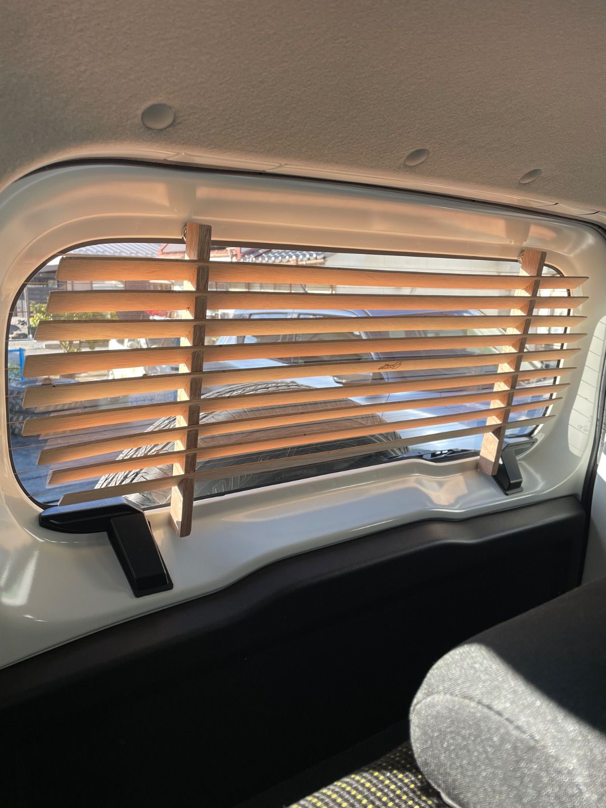 JIMNY ジムニー_ウッドブラインド(リア用) - メルカリ