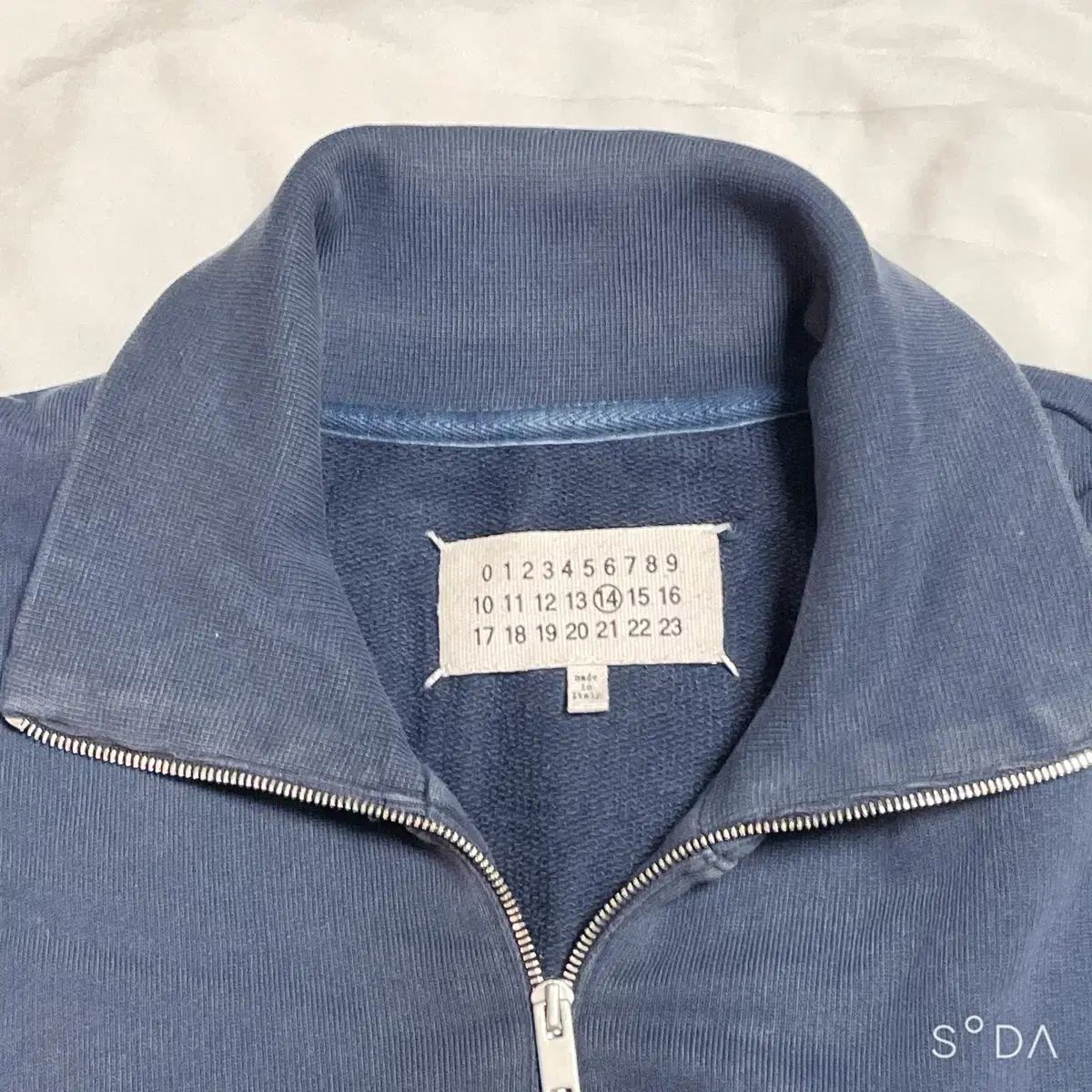 メゾンマルジェラ エルボーパッチ ハーフジップアップ スウェット