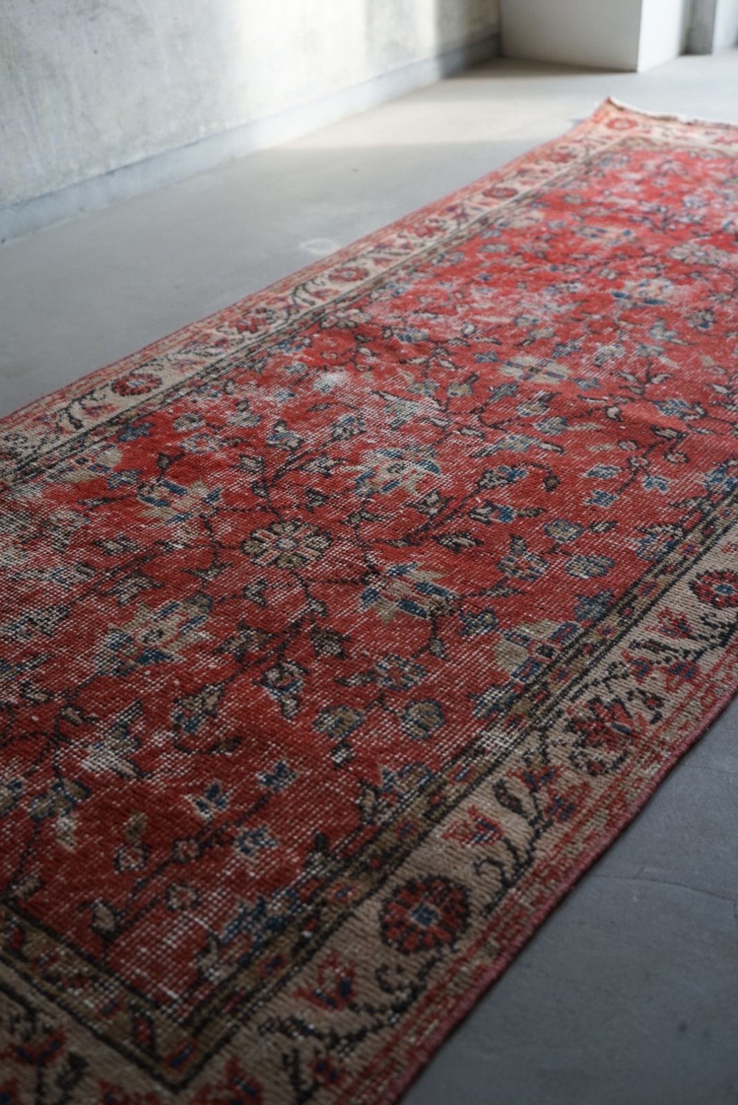 1970年代 トルコ ヴィンテージ ラグ 絨毯 106 x 202 cm 1970年代