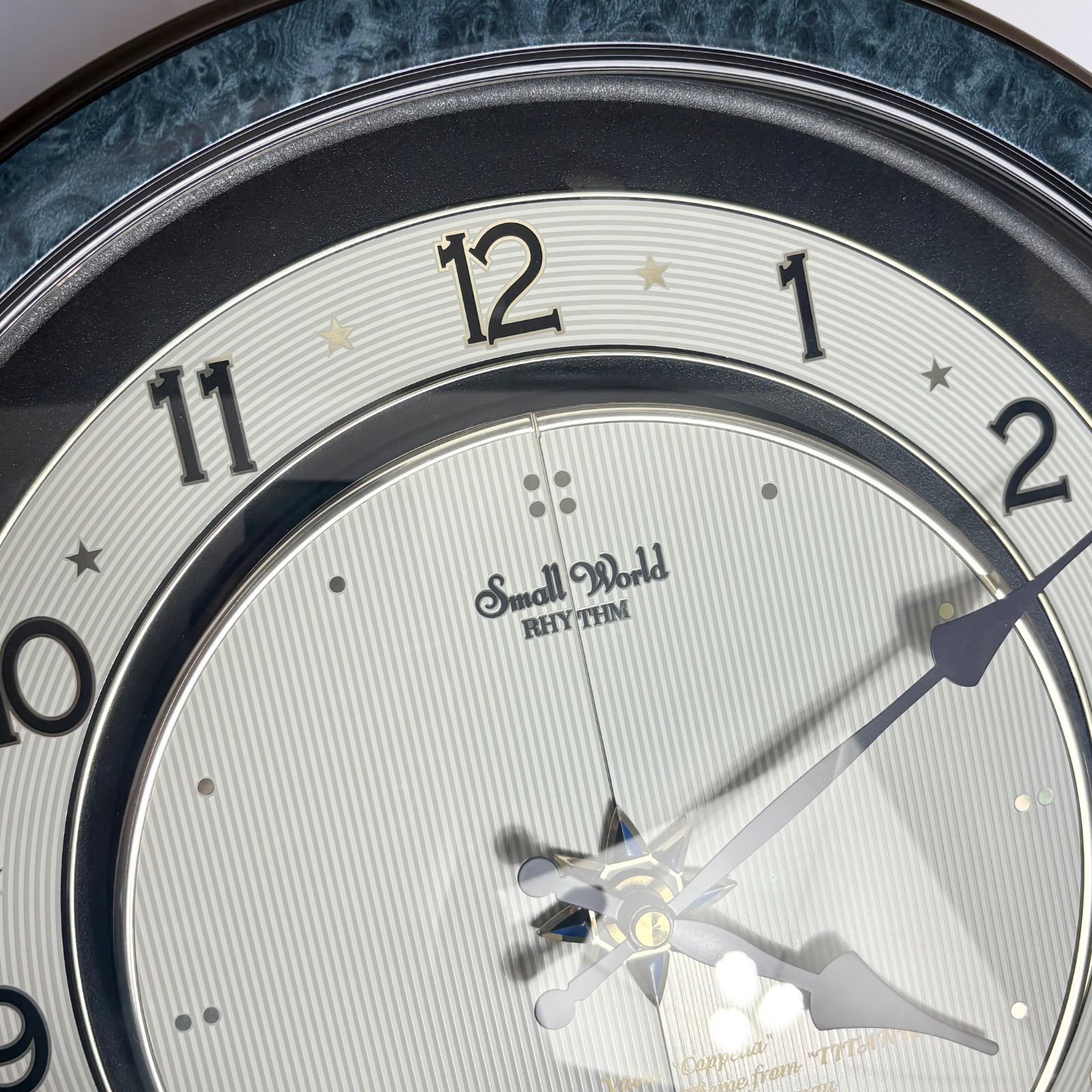 RHYTHM リズム 掛時計 からくり時計 スモールワールド 4MH754 - メルカリ