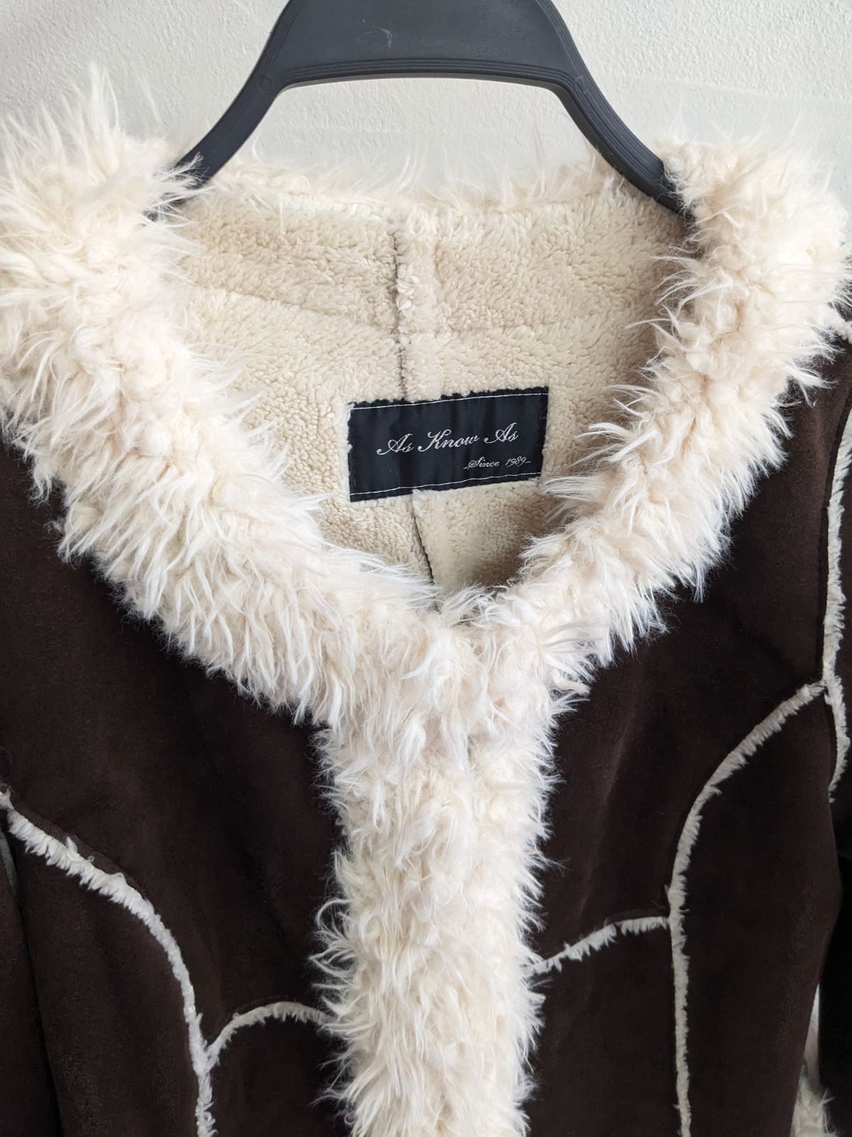 as know as アズノウアズフェイクムートンコート - メルカリ