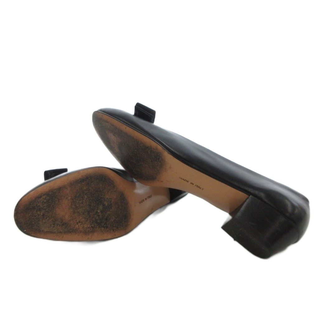 サルヴァトーレフェラガモ Salvatore Ferragamo ヴァラリボン パンプス