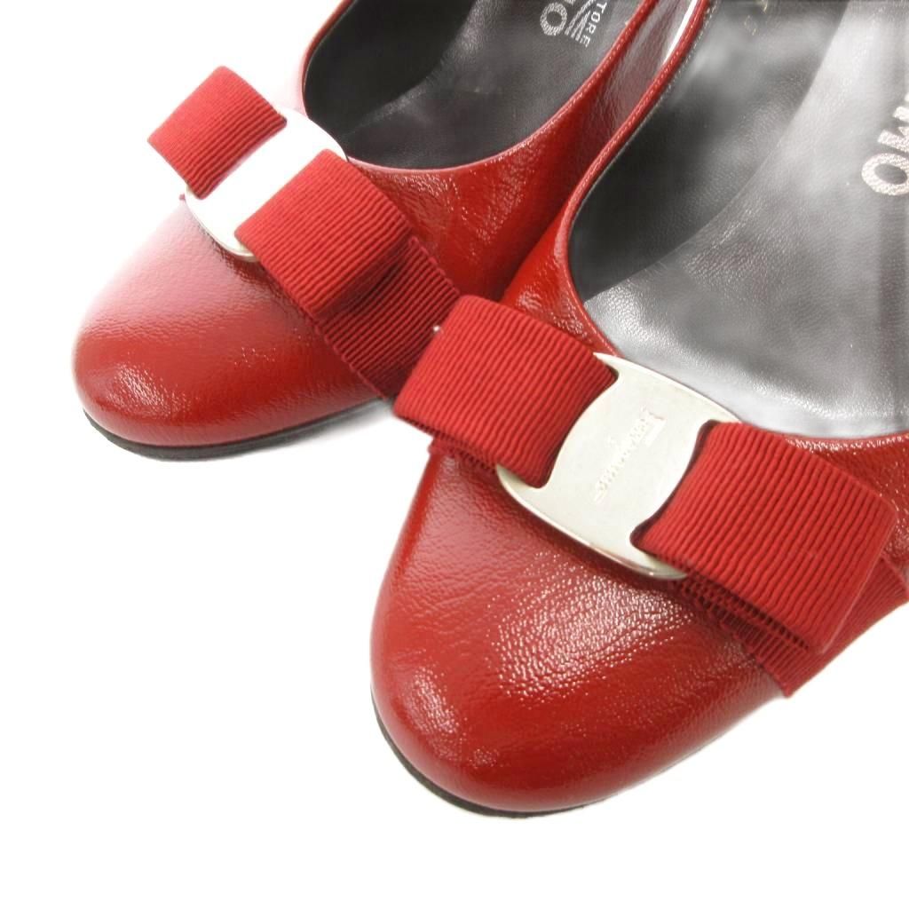 サルヴァトーレフェラガモ Salvatore Ferragamo ヴァラリボン パンプス
