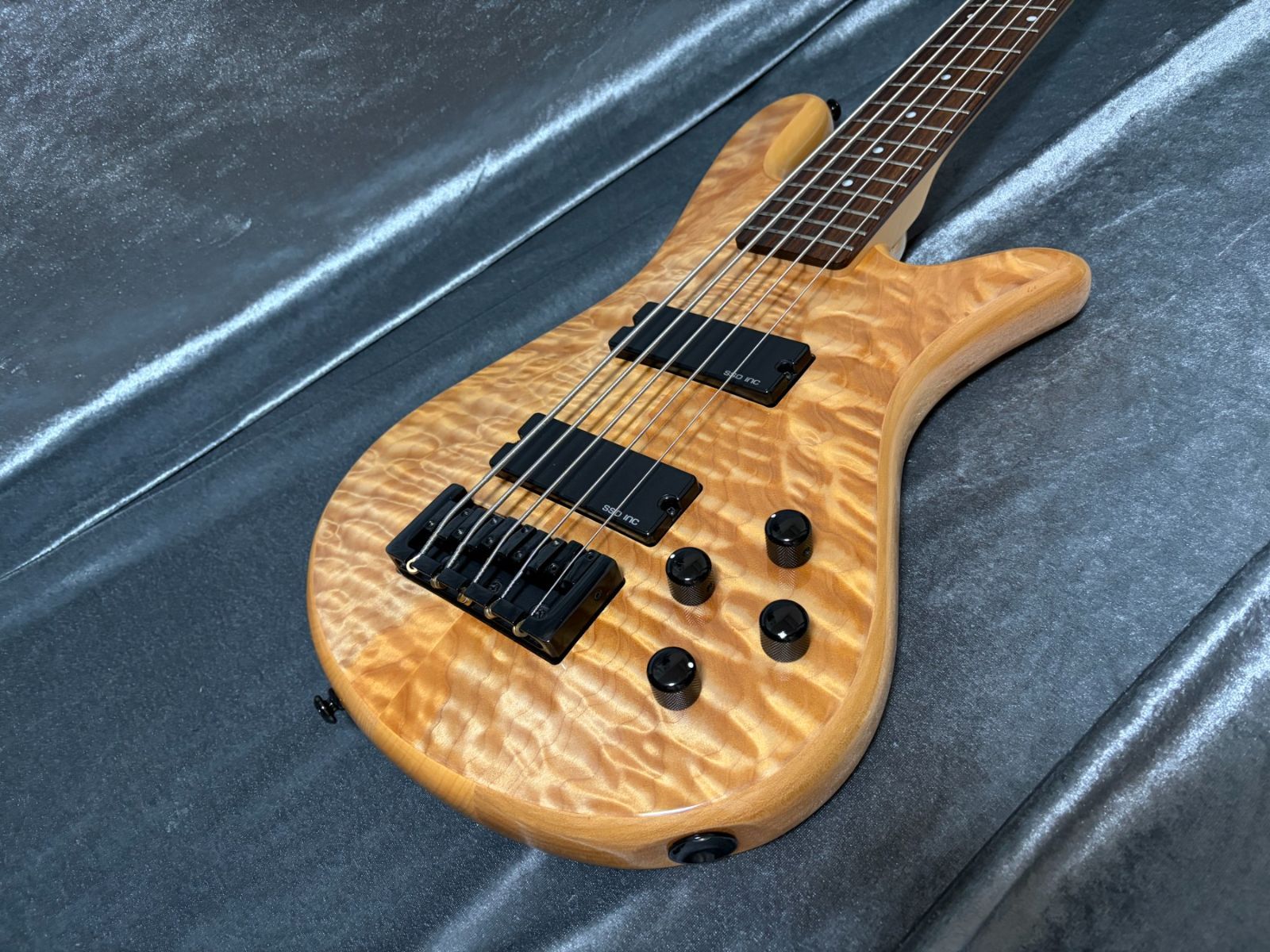 ☆美品 Spector Legend 5 Classic with SSD 5弦ベース アクティブ