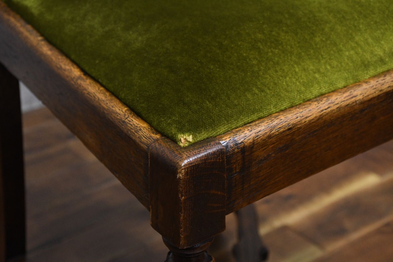 EJC78 イギリスアンティーク バルボスレッグ ダイニングチェア 単鋲