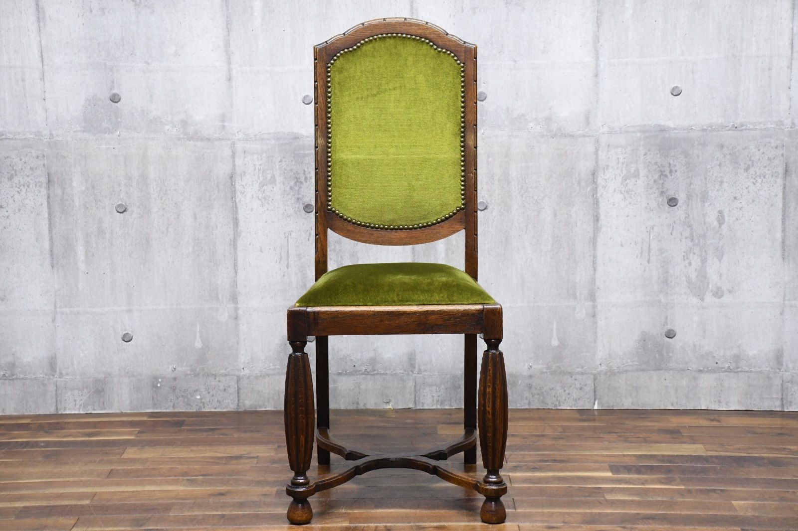 EJC78 イギリスアンティーク バルボスレッグ ダイニングチェア 単鋲