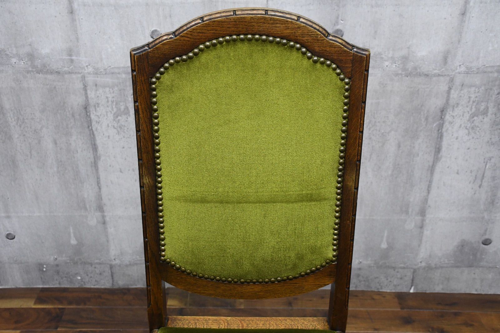 EJC78 イギリスアンティーク バルボスレッグ ダイニングチェア 単鋲