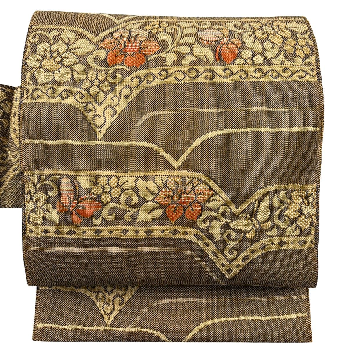 ご購入者決まっております　名古屋帯　紬地　幾何学　唐花　唐草　染め 美品】 名古屋帯 優品 八寸名古屋帯 紬地 花唐草 幾何学模様 茶色 正絹