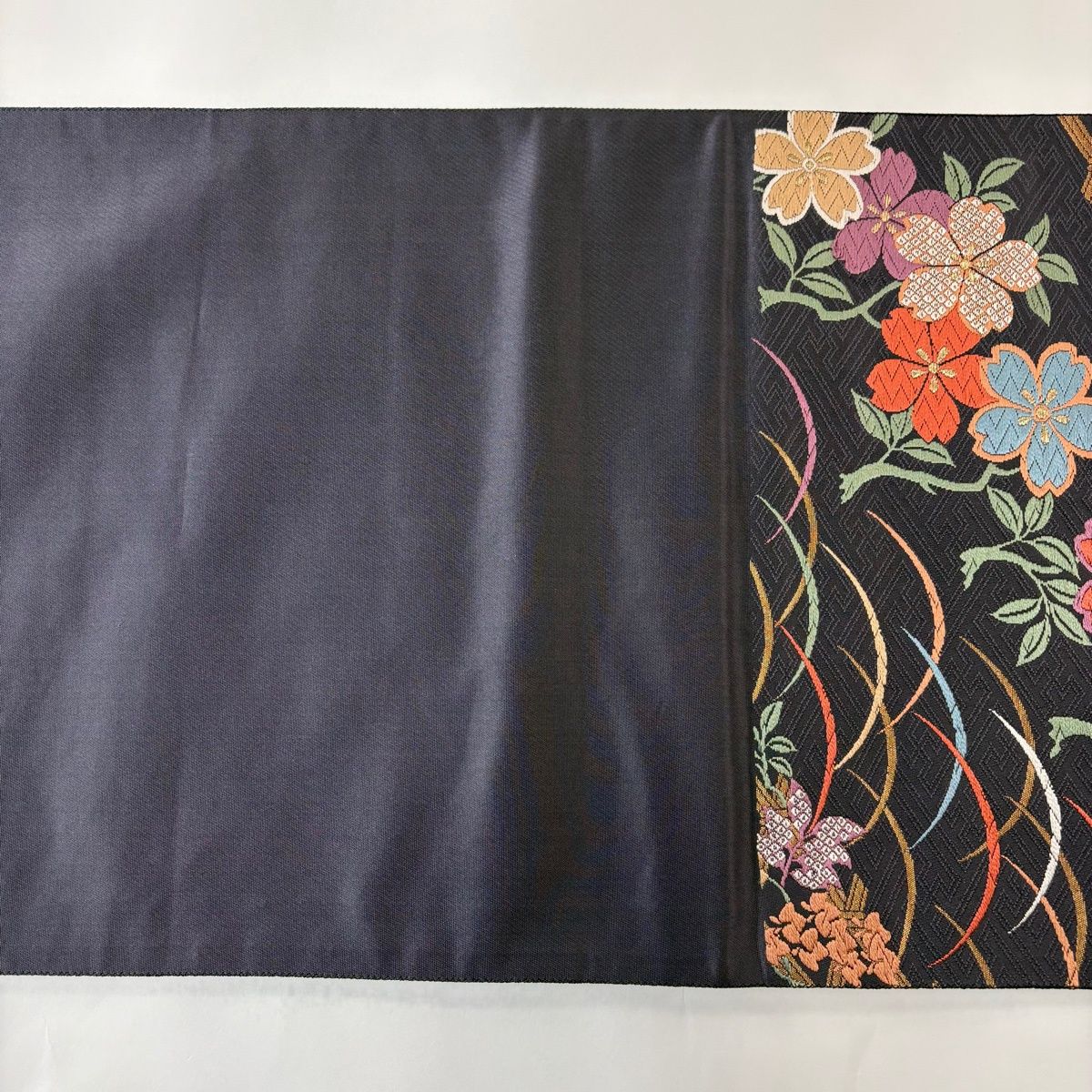 美品】 袋帯 秀品 桜 藤 唐織 箔 濃紫 六通 正絹 【中古】 - メルカリ