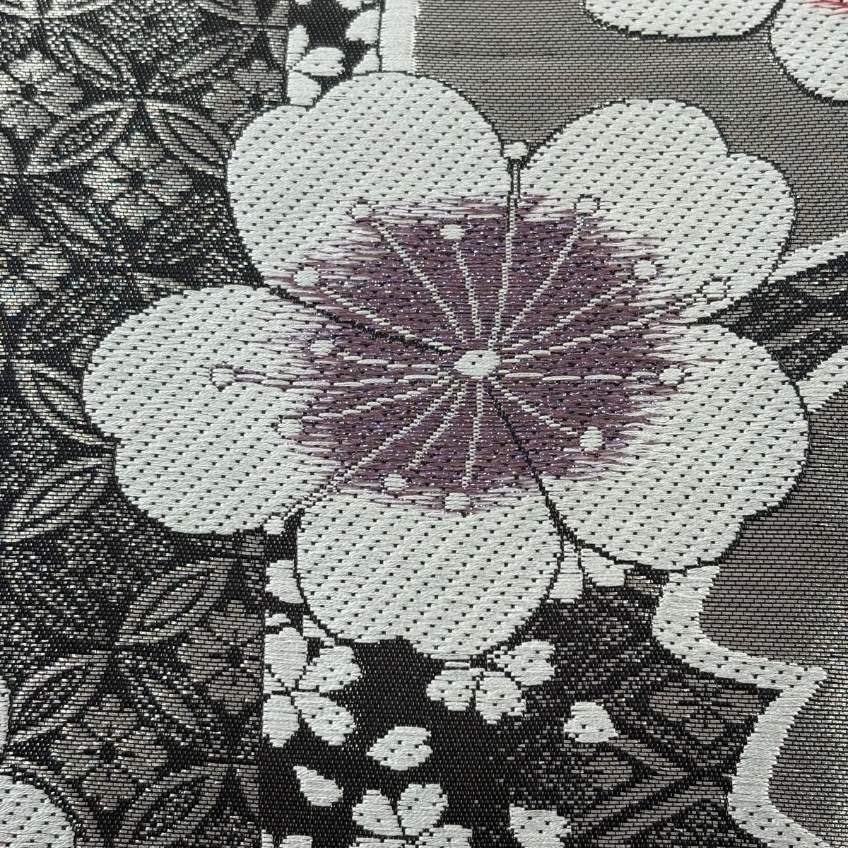 袋帯 秀品 桜 有職文様 刺繍 銀糸 銀色 六通 正絹 【中古】 - メルカリ