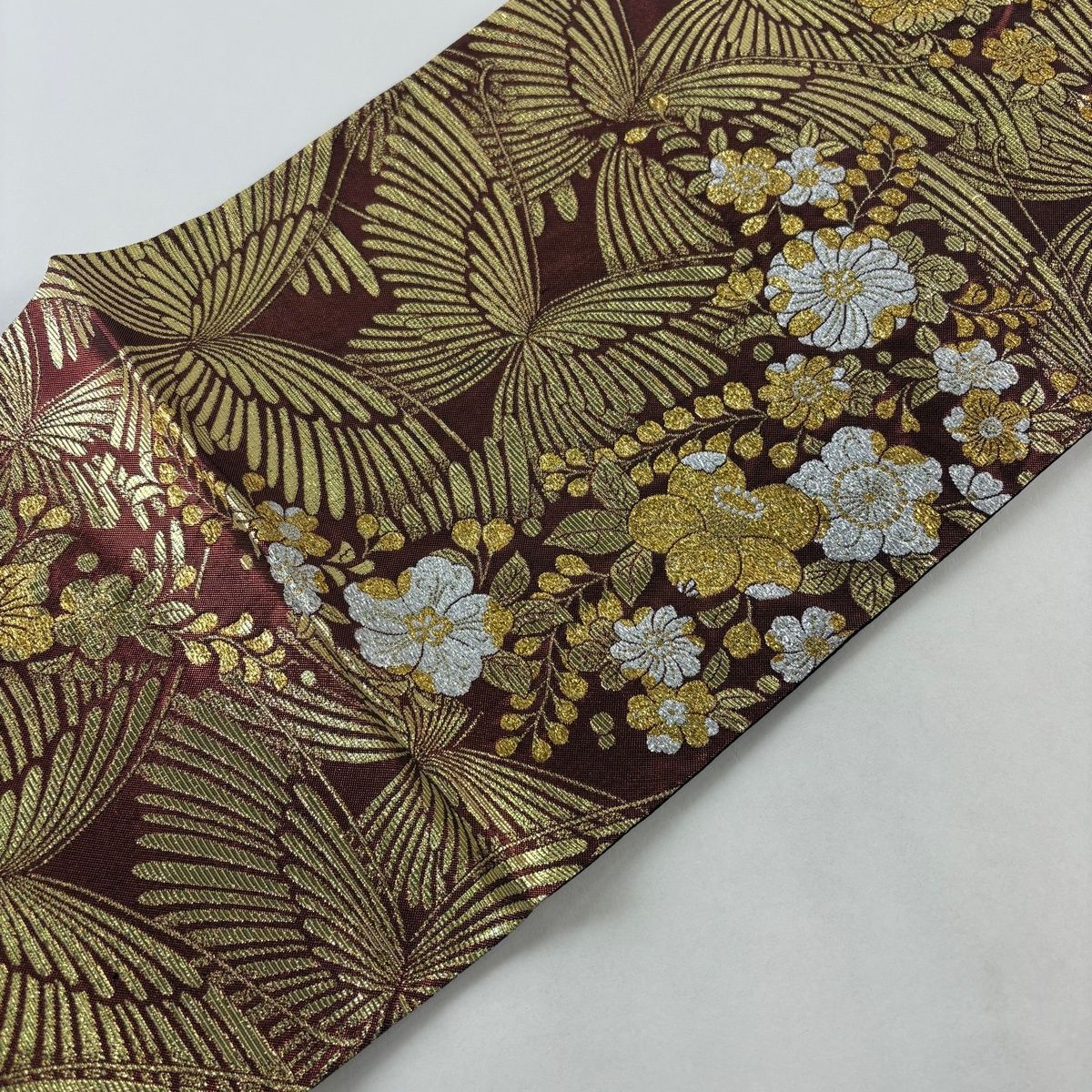 箔が美しい柔らかく優しいお色の辻が花　正絹六通袋帯 箔が美しい柔らかく優しいお色の辻が花 正絹六通袋帯 箔が美しい