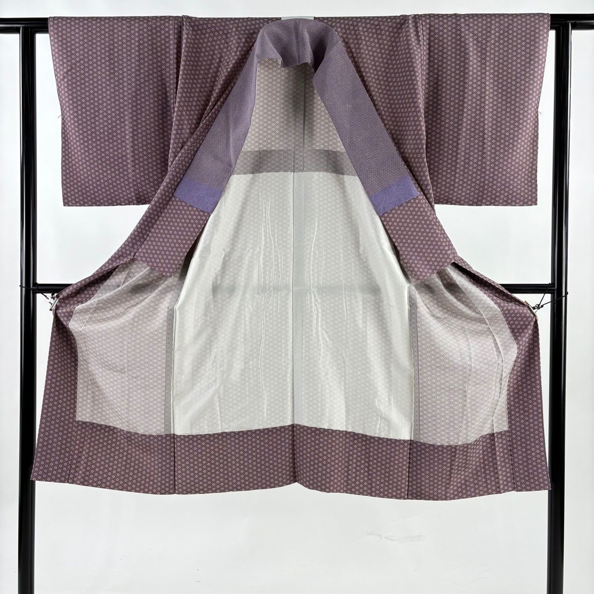 美品】 長襦袢 身丈124cm 裄丈60cm S 小花 麻の葉 紫 正絹 秀品 【中古