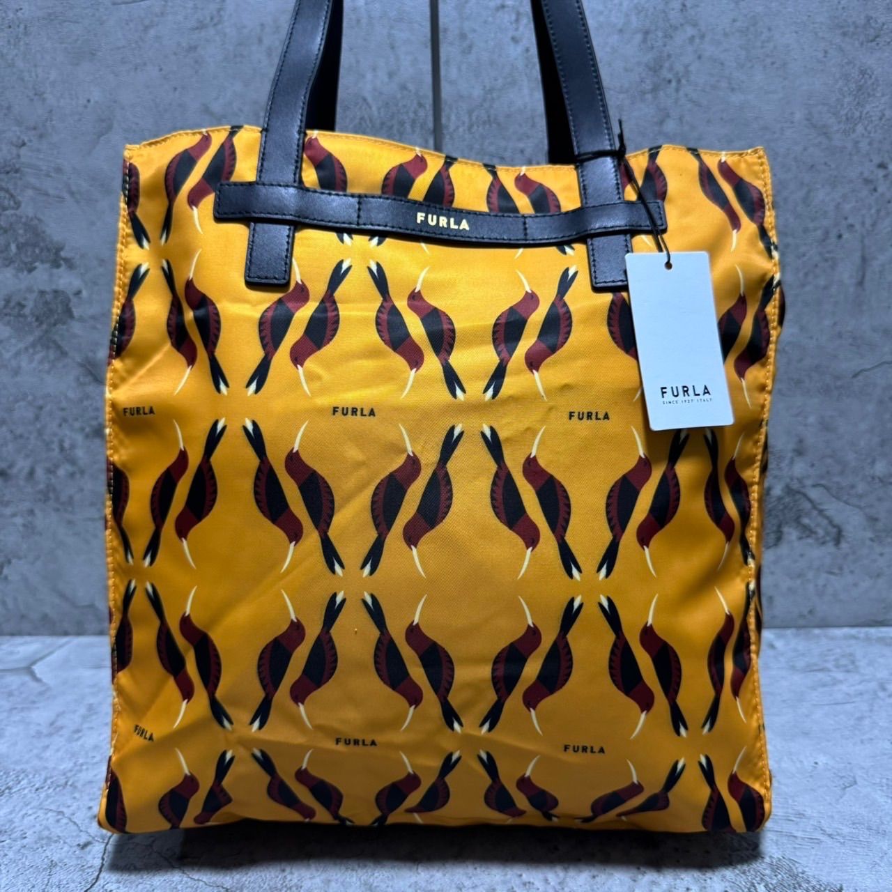 新品未使用 現行 A4収納可 FURLA フルラ トートバッグ 肩がけ DIGIT L TOTE