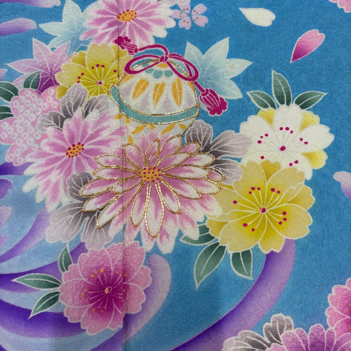 振袖 身丈153cm 裄丈62cm S 袷 菊 桜 金糸 金彩 水色 正絹 名品 【中古