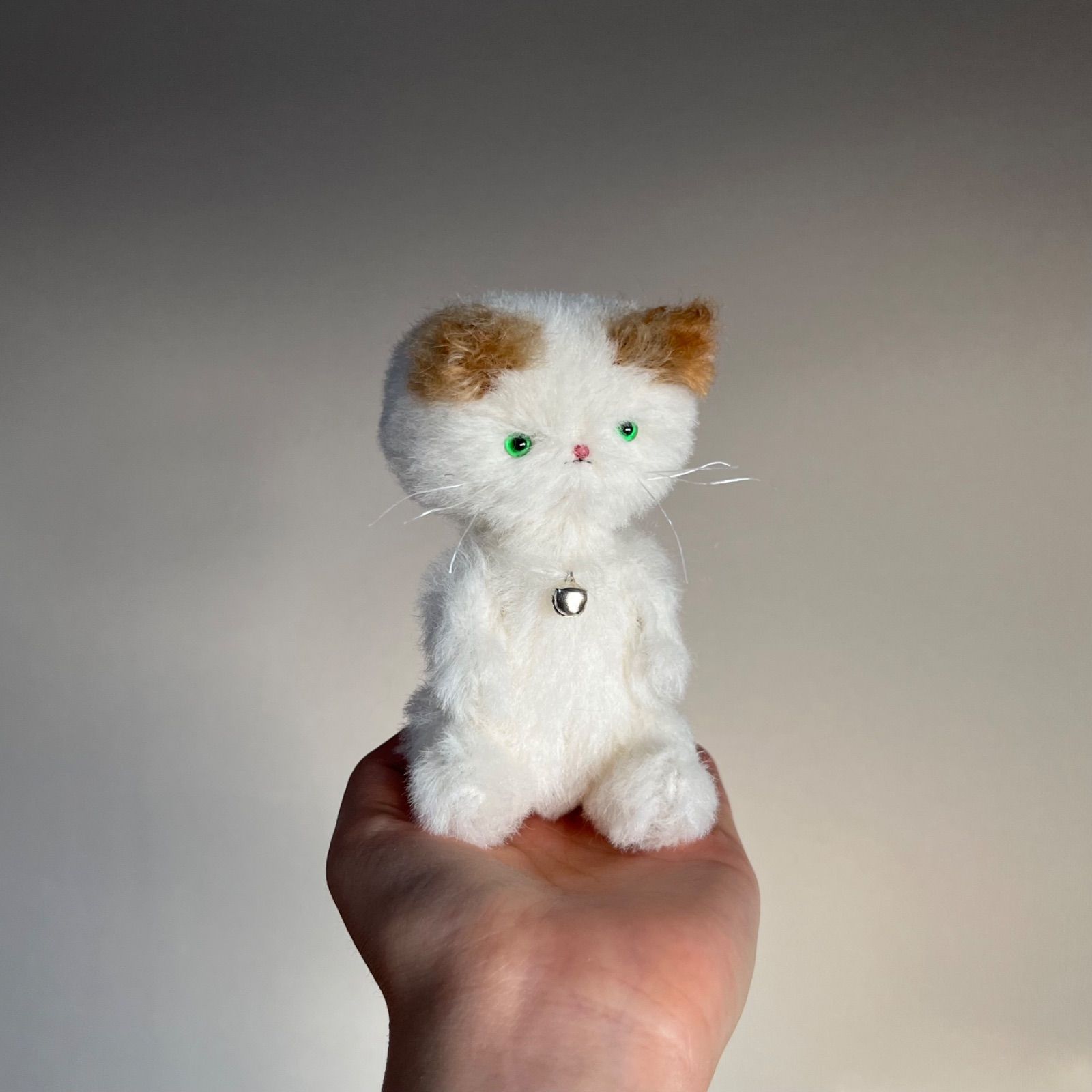 ちゃいろみみの子 ｝ ぬいぐるみ 作家 ねこ テディベア ハンドメイド