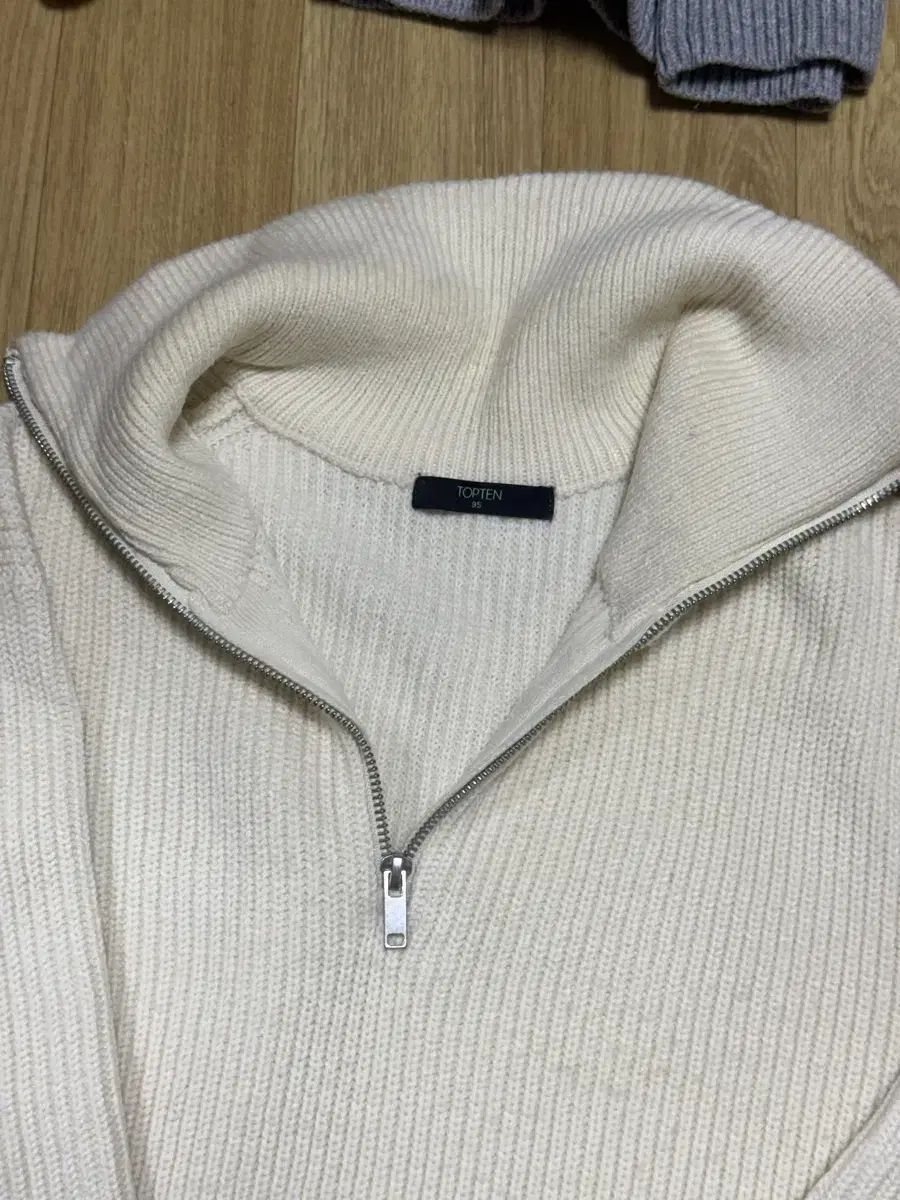 TOPTEN10 ジップアップ トップス 出品 (新品) TOPTEN10 トップテン10