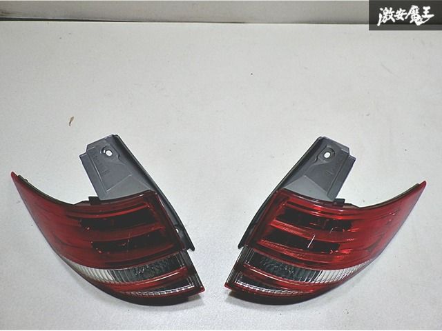 ☆点灯OK☆ トヨタ 純正 ACR50W ACR55W エスティマ 前期 テールライト