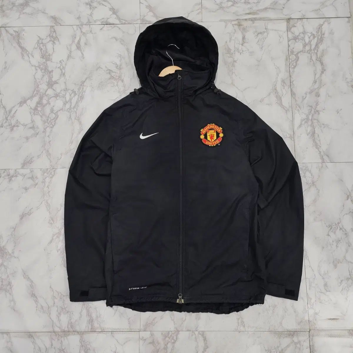 Nike マンチェスター・ユナイテッド ウィンドブレーカー ナイキ マンチェスター ユナイテッド ブラックウィンドブレーカー