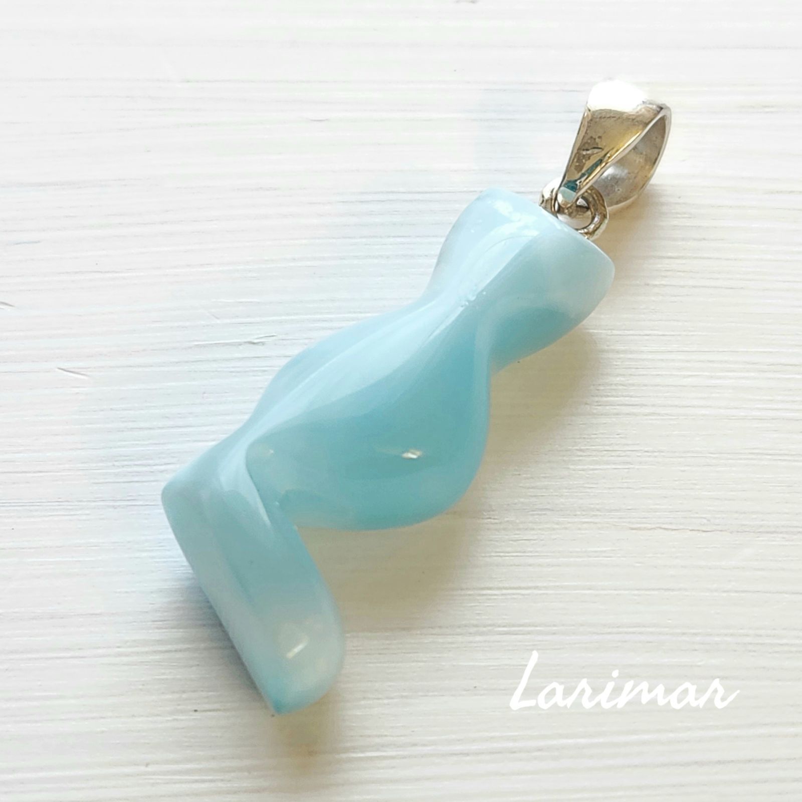 ラリマー ペンダントトップ 猫ちゃん 天然石 - メルカリ