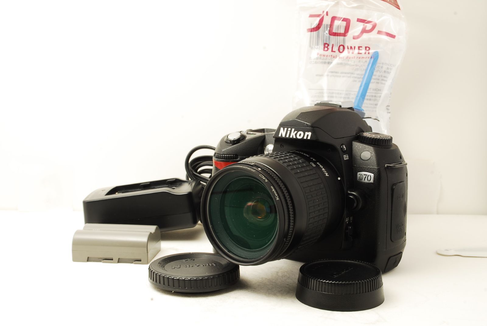 ショット数 726枚☆ Nikon D70 レンズキット 初心者・初めてのデジカメ