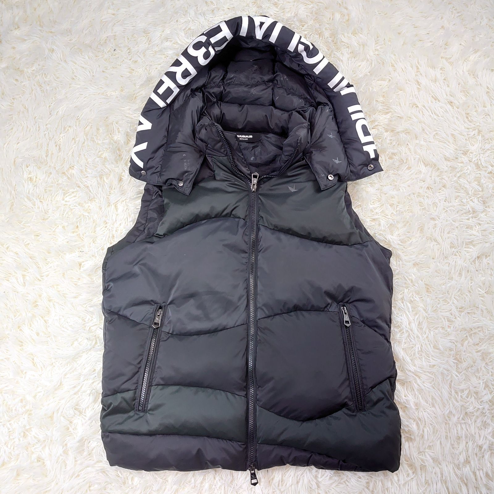 未使用　ウノピュウノウグァーレトレ 1piu1uguale3 カモ柄 ベスト 1PIU1UGUALE3 RELAX ウノピュウノウグァーレトレ リラックス カモ柄