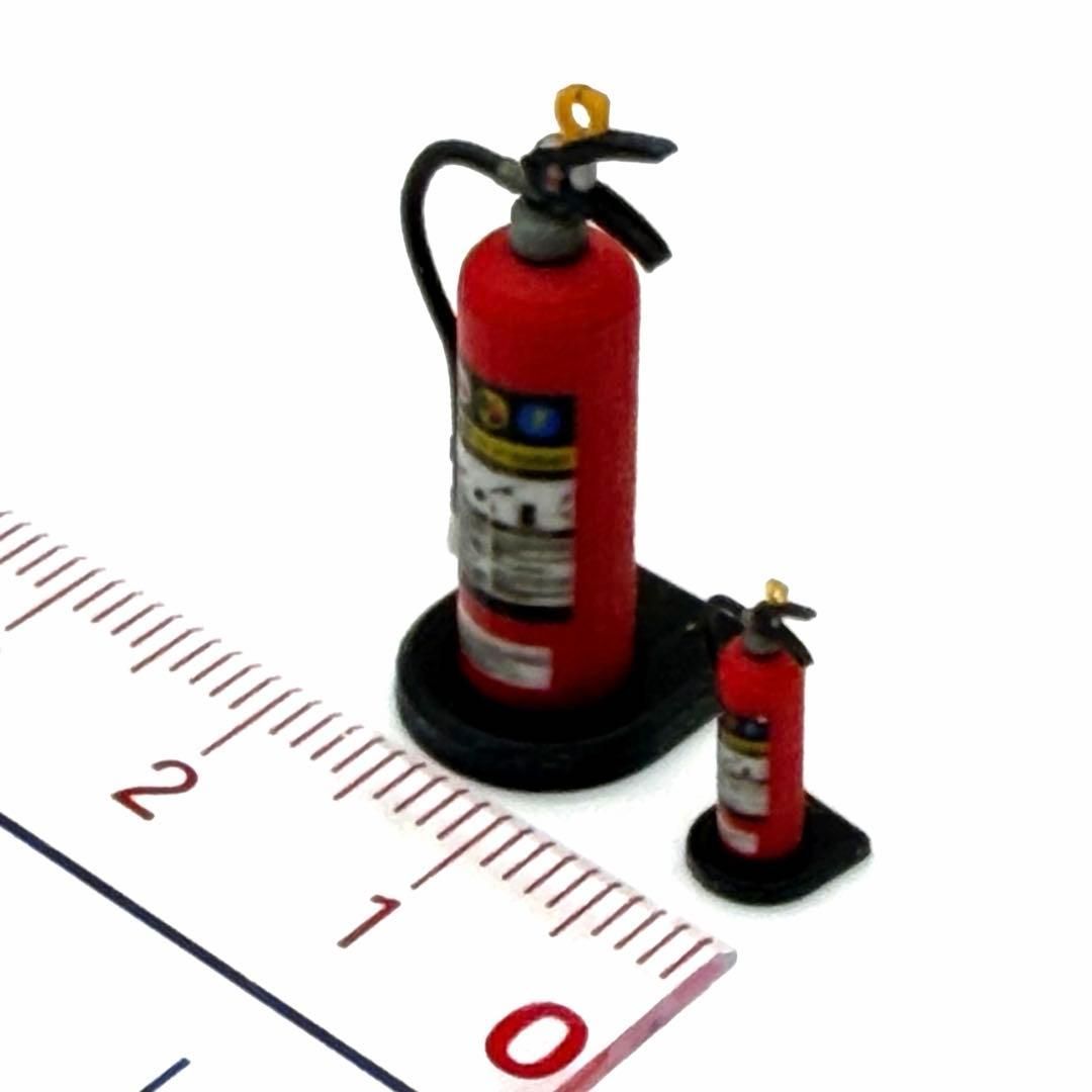 1/20 1/43 消火器 台付 ミニチュア ジオラマ ミニカー フィギュアに