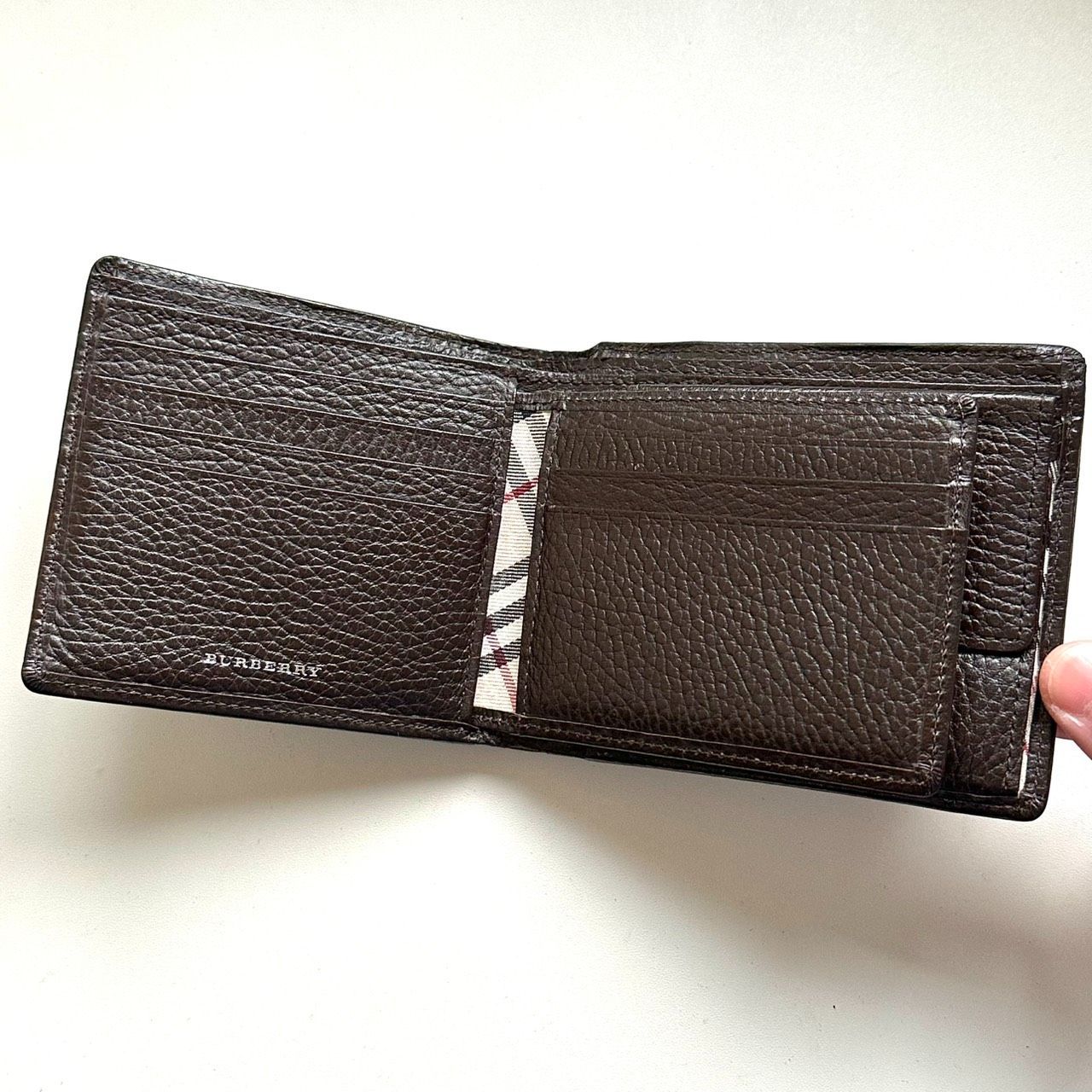 バーバリー BURBERRY 二つ折り財布 ノバチェック ダークブラウン