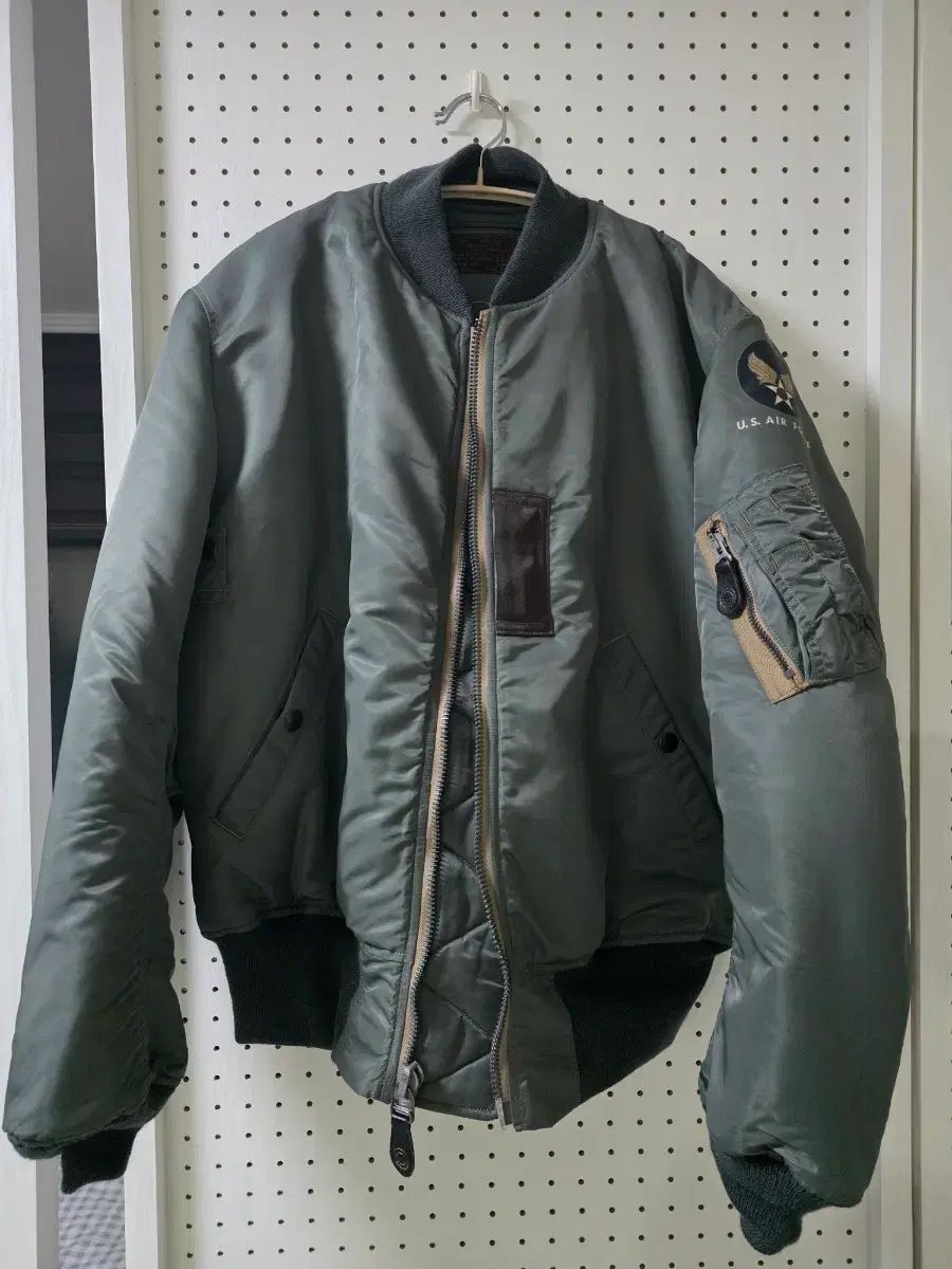 バズリクソンズ MA-1 アルバートターナー セージグリーン 出品 - メルカリ