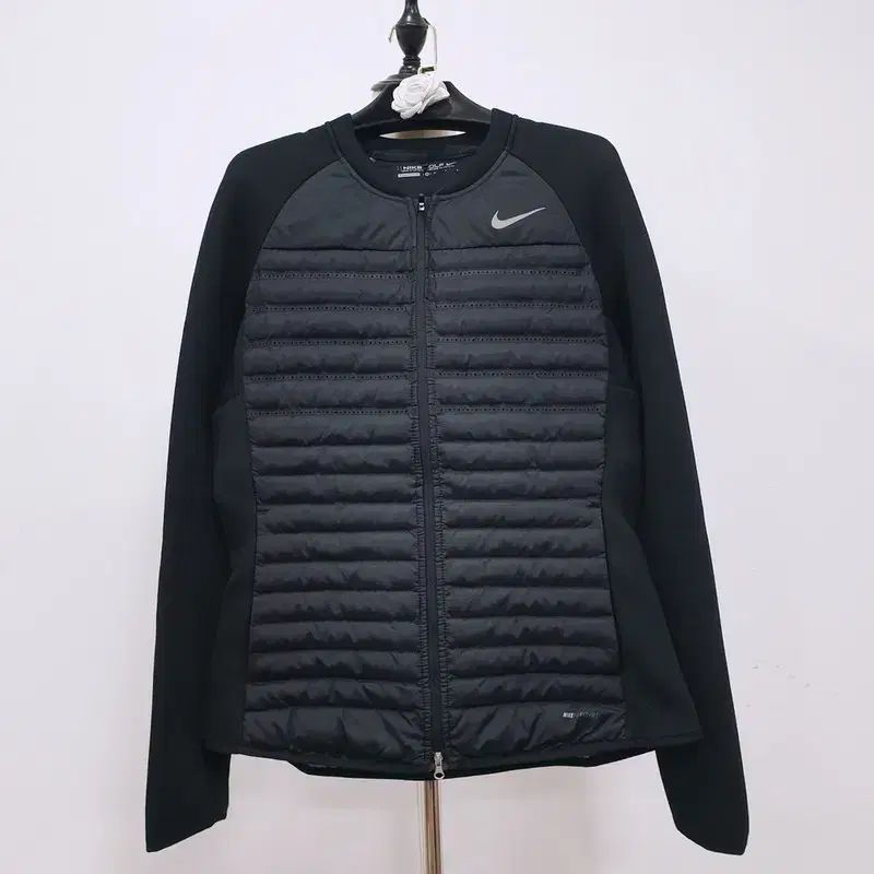 NIKE GOLF ナイキゴルフ　エアロロフト　ダウンジャケット　レディース　M NIKE ナイキ エアロロフト ダウン SWING ジャケット レディース ゴルフ