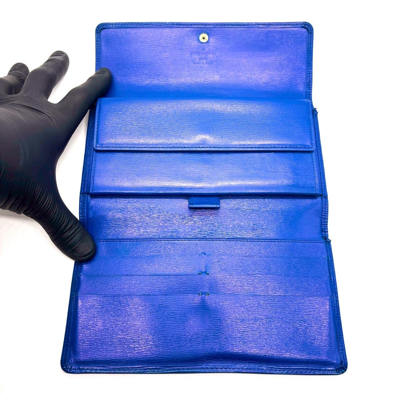 知性がにじむ青】 LOUIS VUITTON エピ ポルトトレゾール