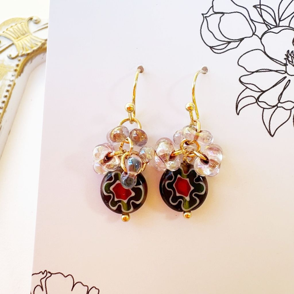 チェコビーズの可愛いピアスC987 - メルカリ