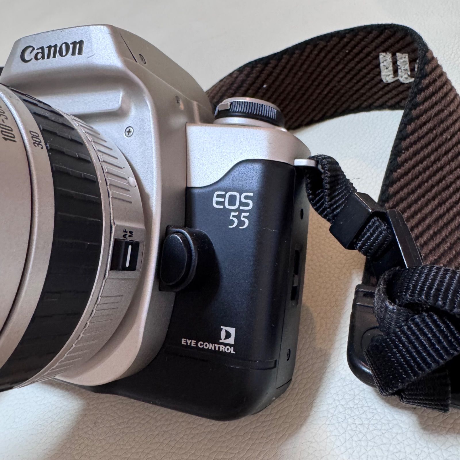 Canon キヤノン EOS 55 一眼レフ・フィルムカメラ 動作確認済 - メルカリ