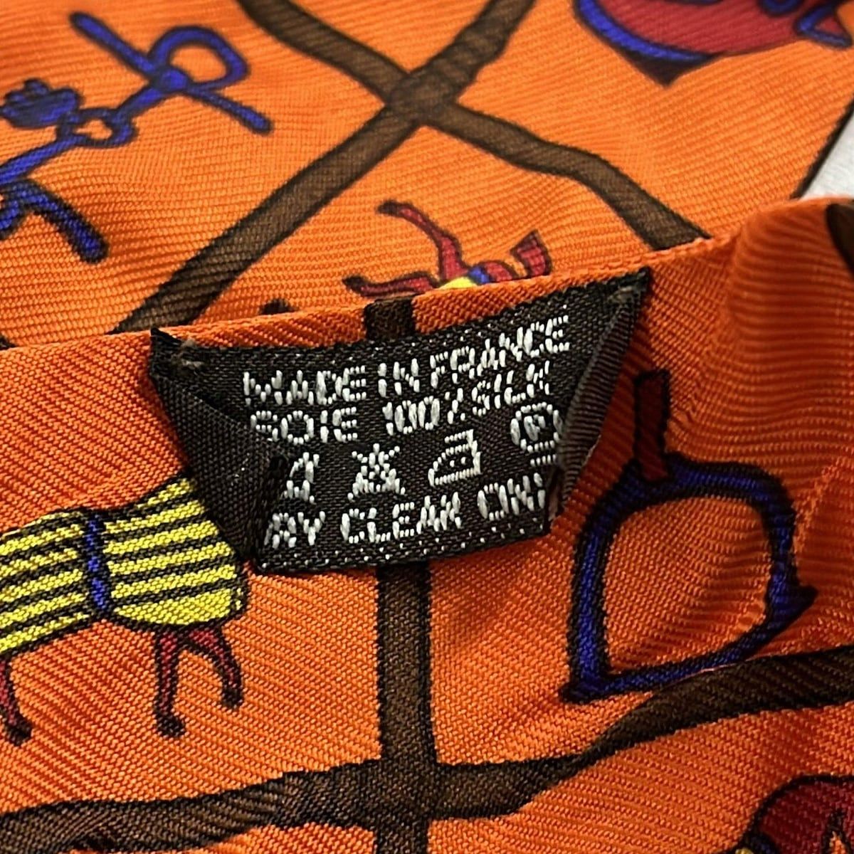 HERMES(エルメス) スカーフ美品 ツイリー オレンジ 馬具柄 シルク