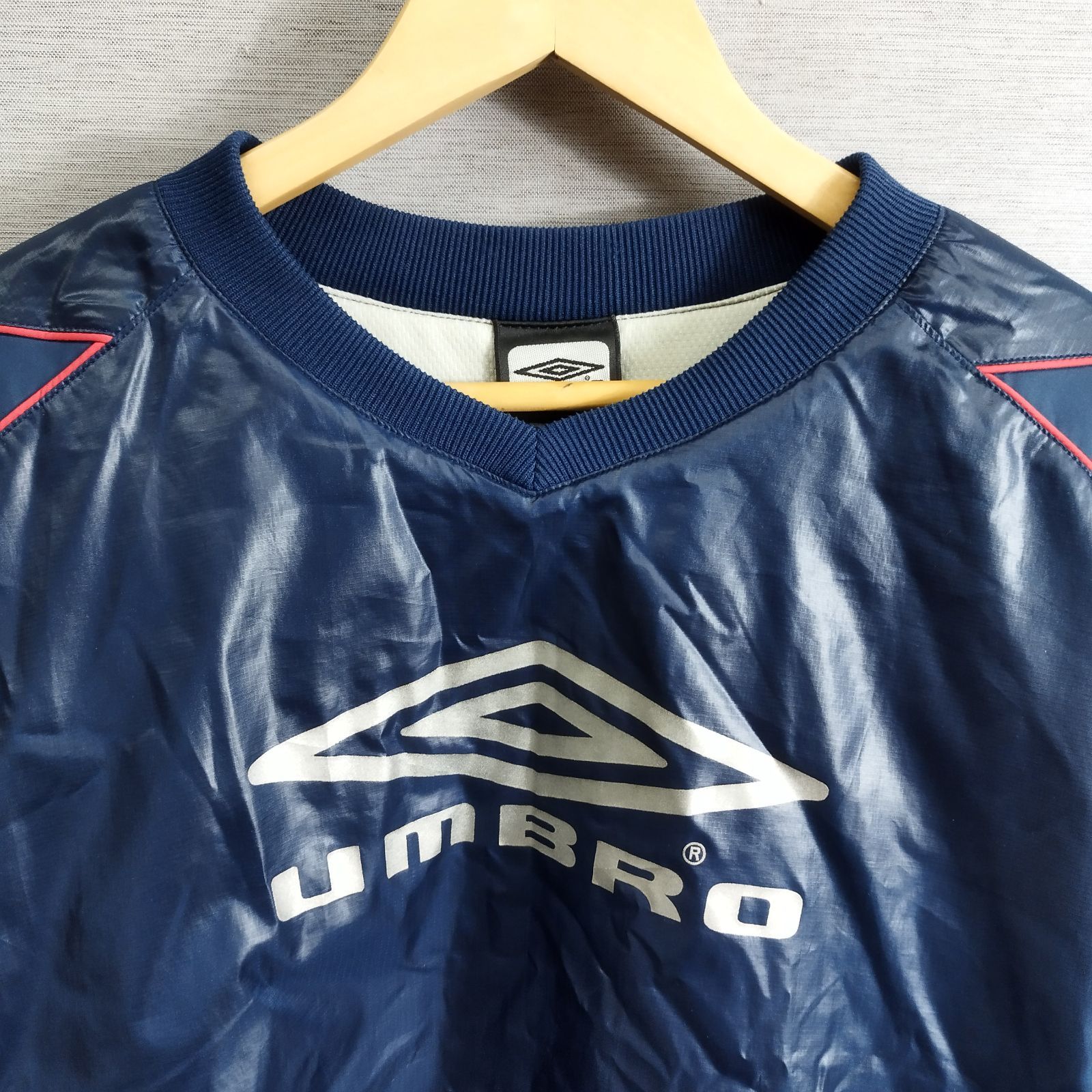 UMBRO アンブロ 中綿 ピステ ウィンドブレーカー スポーツ