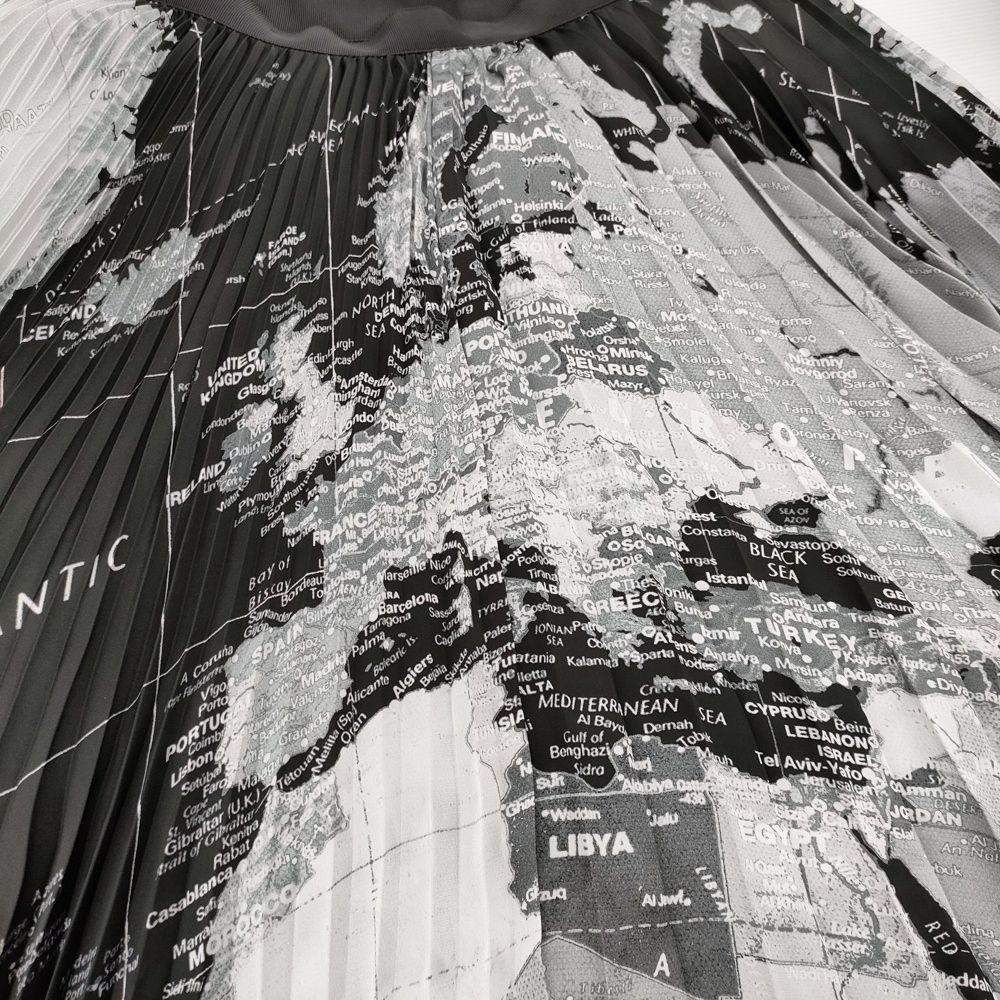 Sacai ワールドマップ プリーツ 20-04991 サイズ3 ロングスカート