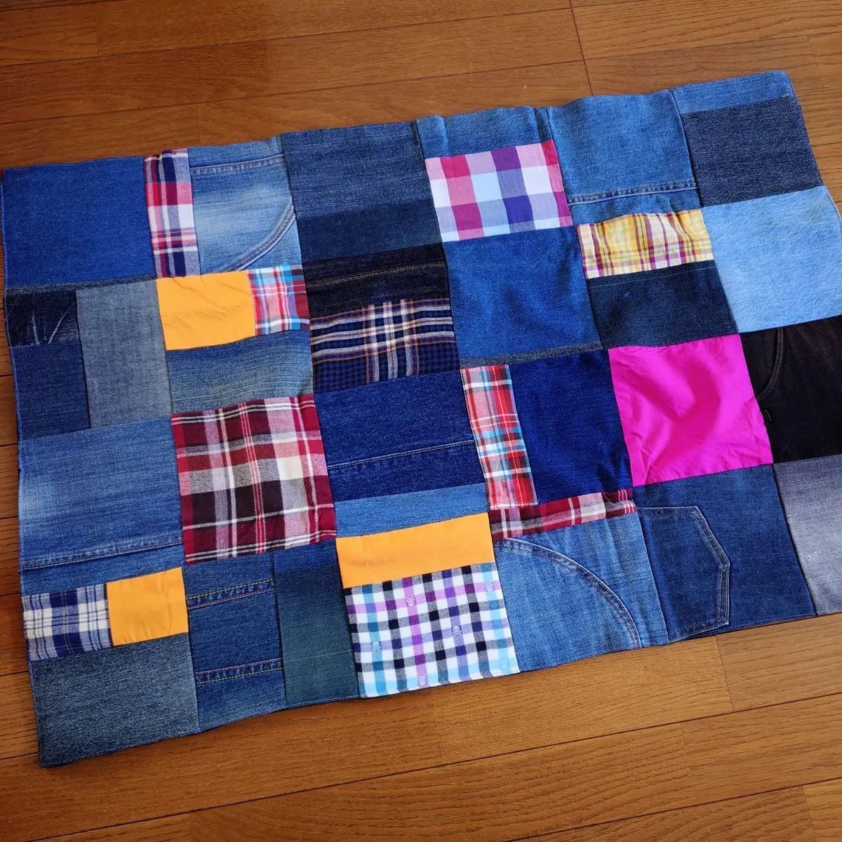 140☆USEDデニムリメイク☆マルチカバー☆65×76センチ☆パッチワーク