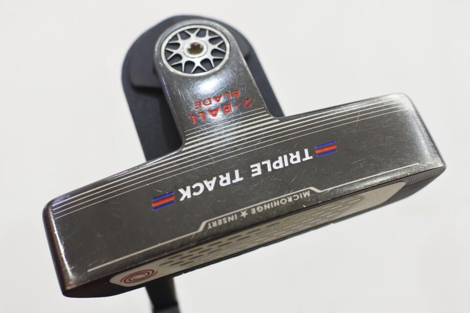 オデッセイ TRIPLE TRACK 2-BALL BLADE カバー付 中古 オデッセイ TRIPLE TRACK 2-BALL BLADE パター 中古 ゴルフドゥ