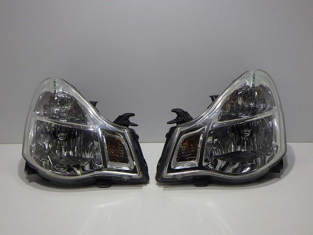 車 ブルーバードシルフィ ヘッドライト左右 ハロゲン KG11 100-63823