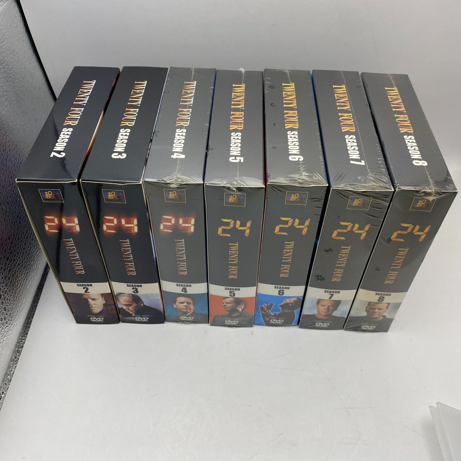 【全巻】24　TWENTY FOUR　コンパクトボックス　DVD 全話 中古】24 TWENTY FOUR SEASON2～8 DVD コンパクトボックス - メルカリ
