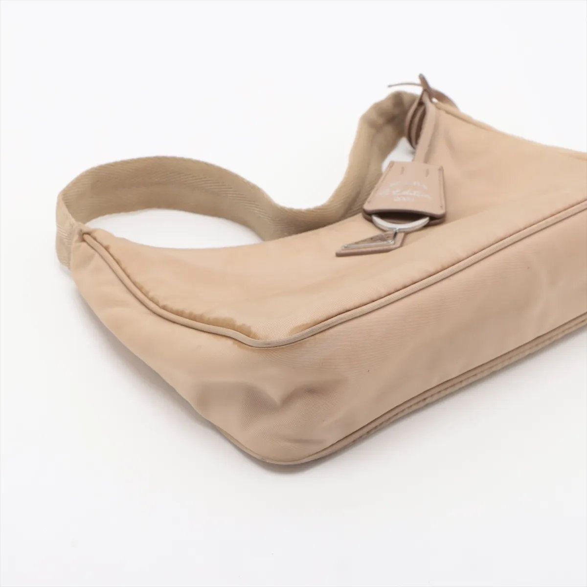 美品 プラダ ギャランティカード付 テスート ナイロン トライアングル